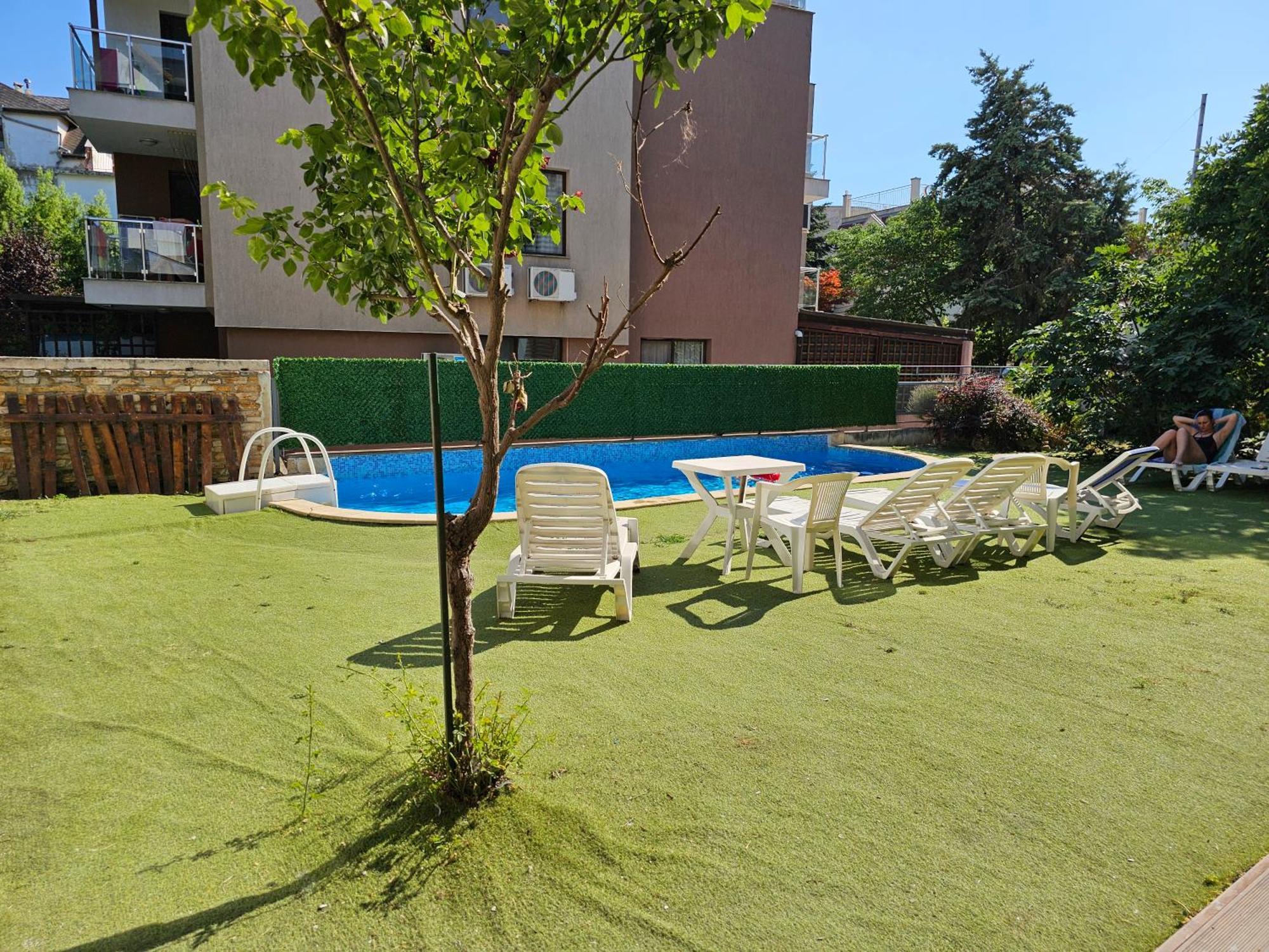 Kiara Apartments Saints Constantine and Helena Exterior photo