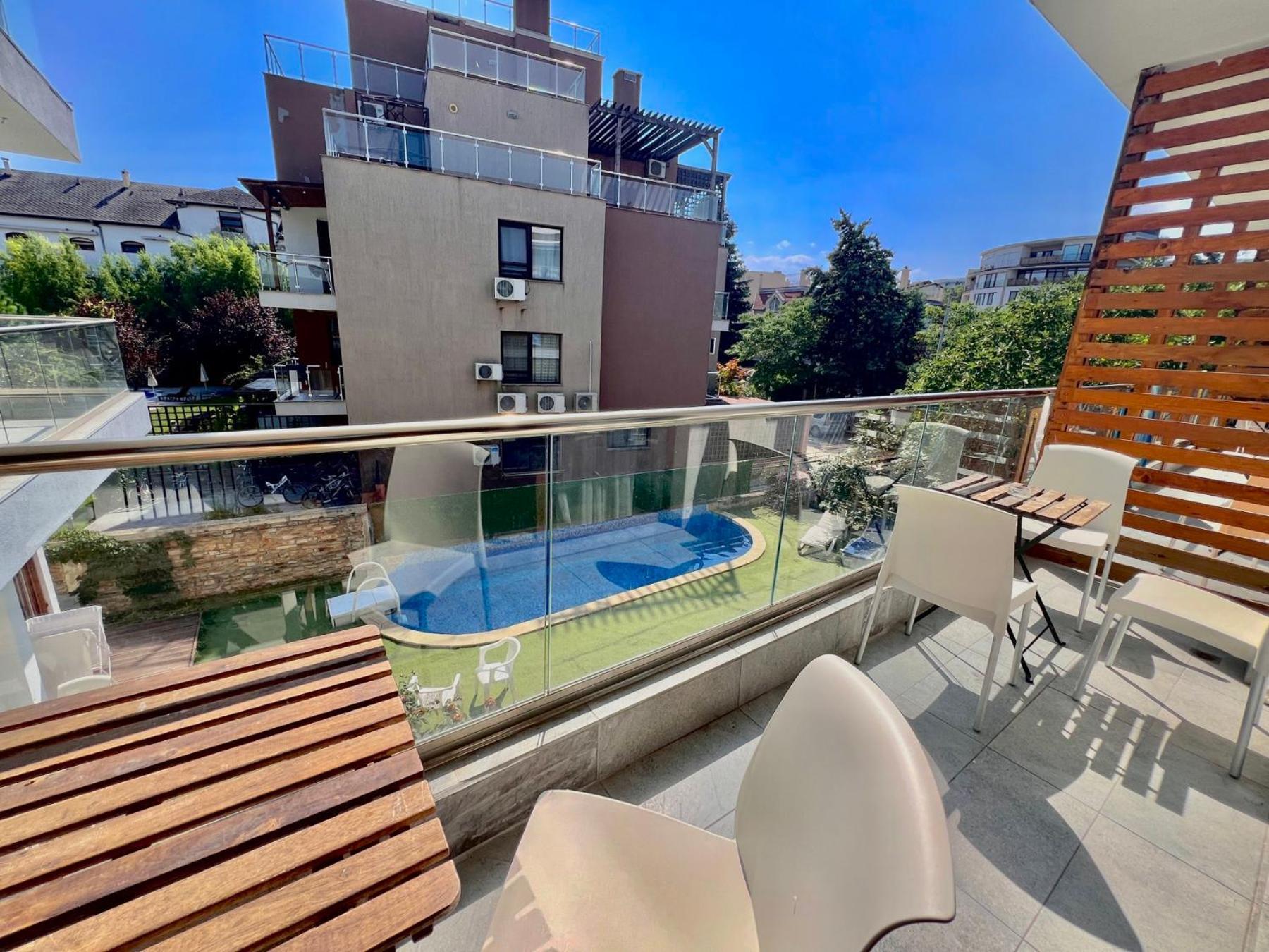 Kiara Apartments Saints Constantine and Helena Exterior photo